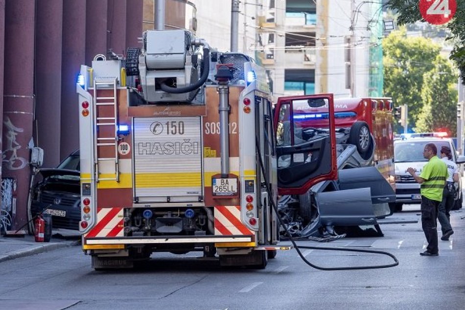 Nehoda na Kollárovom námestí