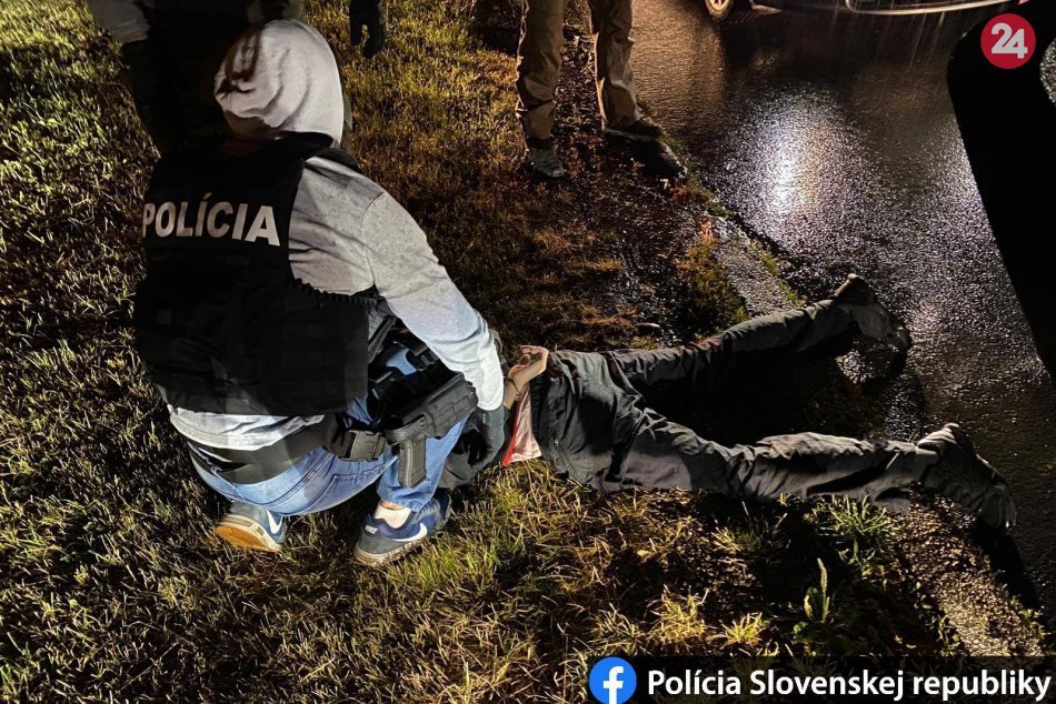 V OBRAZOCH: Protidrogový zásah NAKA v Banskobystrickom kraji