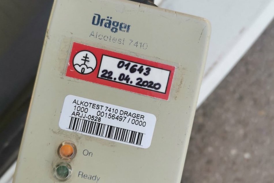 FOTO: Prievidžanka (47) nafúkala na Malonecpalskej ulici 2,46 promile alkoholu