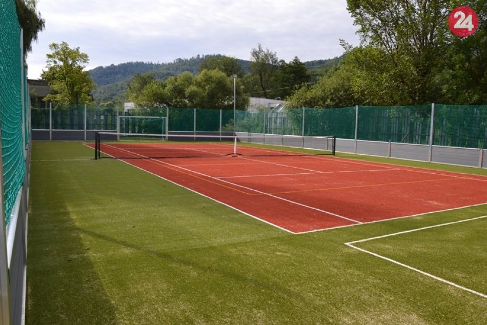 V OBRAZOCH: Multifunkčné športové ihrisko – Revúca