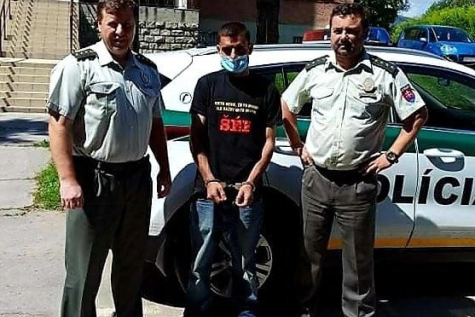 V OBRAZOCH:Policajti z Revúcej chytili väzňa na úteku