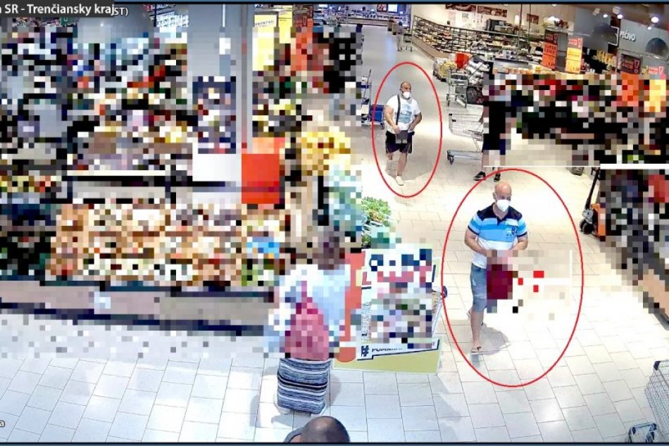 Poznáte ich? Polícia objasňuje skutky z obchoďáka a parkoviska na ul. Športovcov