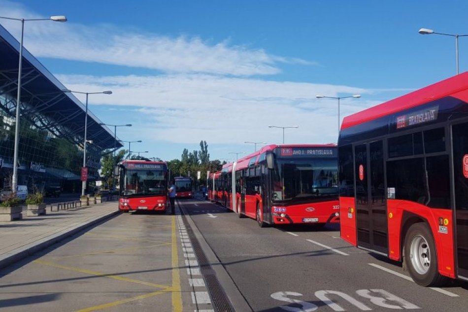 Najmodernejšie autobusy budú jazdiť aj na letisko