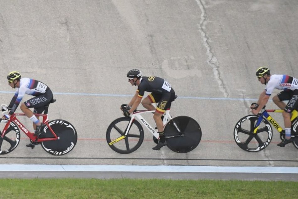 Obrazom: Na Velodróme v Prešove súťažili počas VC špičkoví jazdci