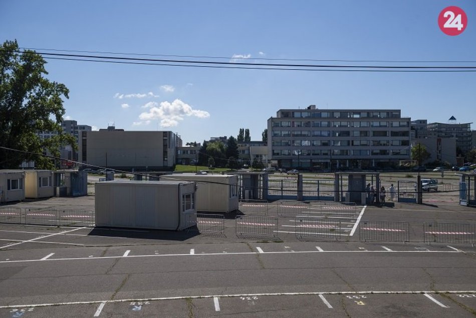 Mobilné odberné miesto na štadióne v Bratislave