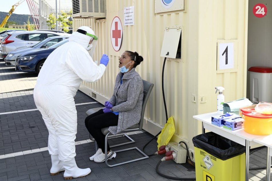 OBRAZOM: Veľkokapacitné mobilné odberové miesto v Trenčíne