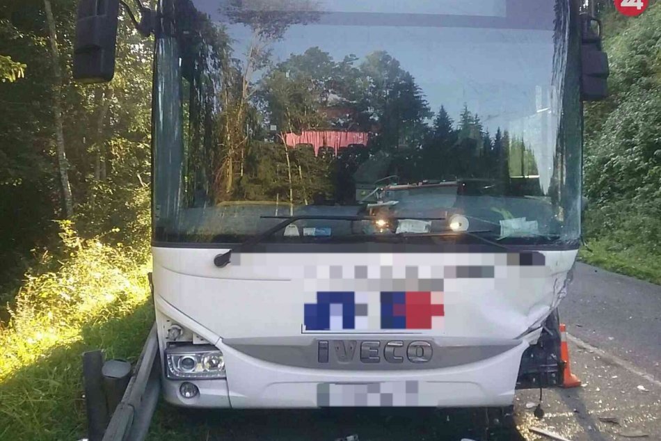 Dopravné nehody pri Hriňovej a Revúckej Lehote