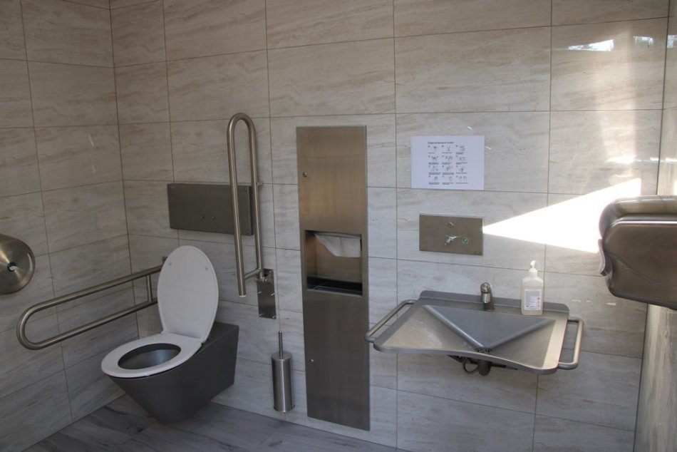 Vynovené toalety na námestí