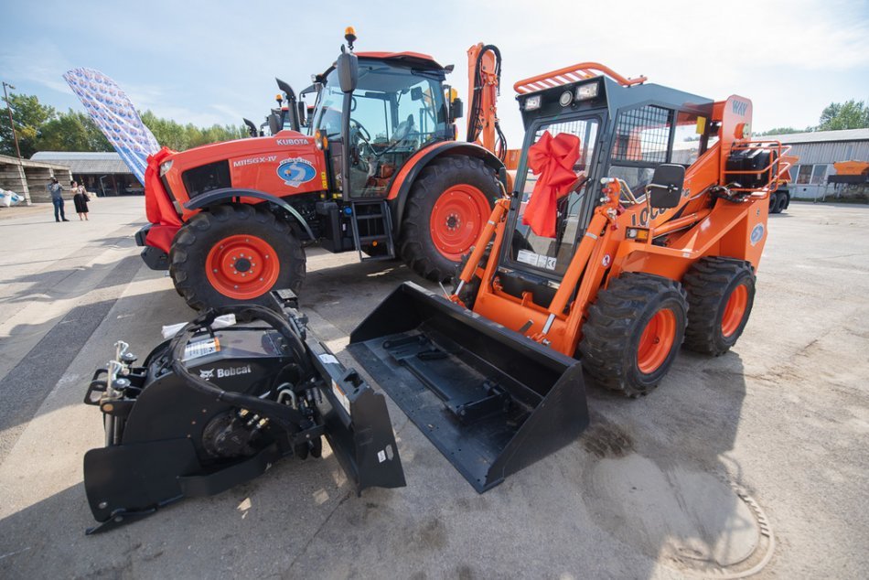 OBRAZOM: Správa ciest Trenčianskeho kraja je vyzbrojená novou technikou