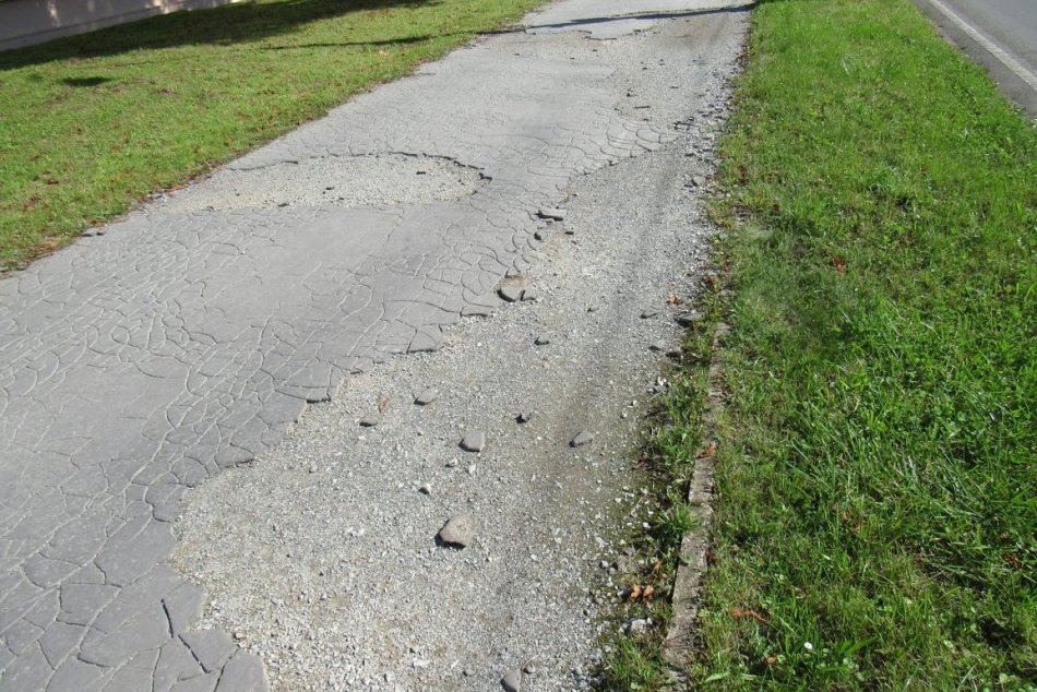 Obrazom: Najzdevastovanejšie chodníky v Prešove