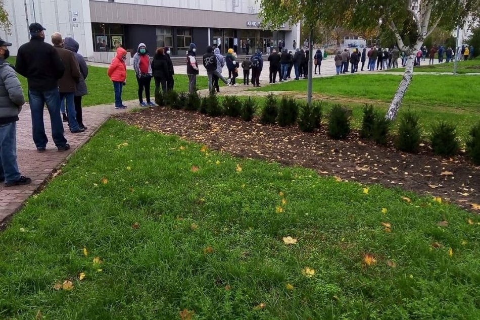 V OBRAZOCH: Plošné testovanie v Nových Zámkoch