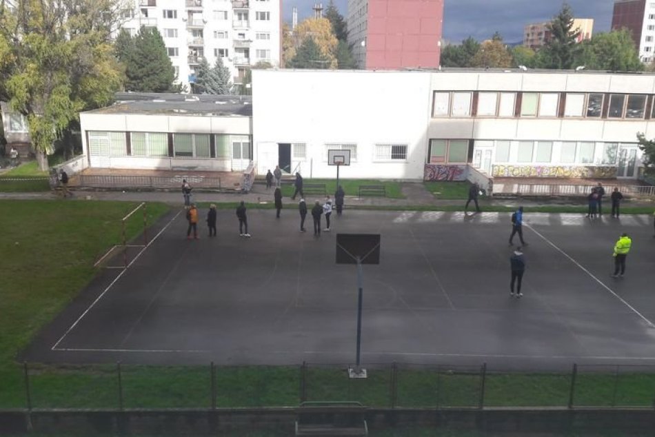 V OBRAZOCH: Plošné testovanie v Zlatých Moravciach