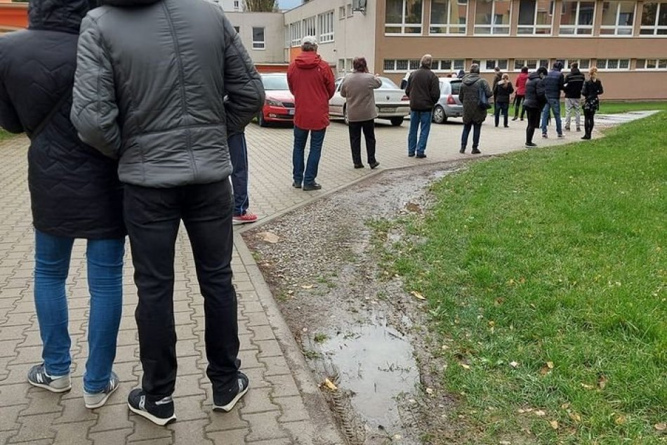 V OBRAZOCH: Plošné testovanie v Topoľčanoch