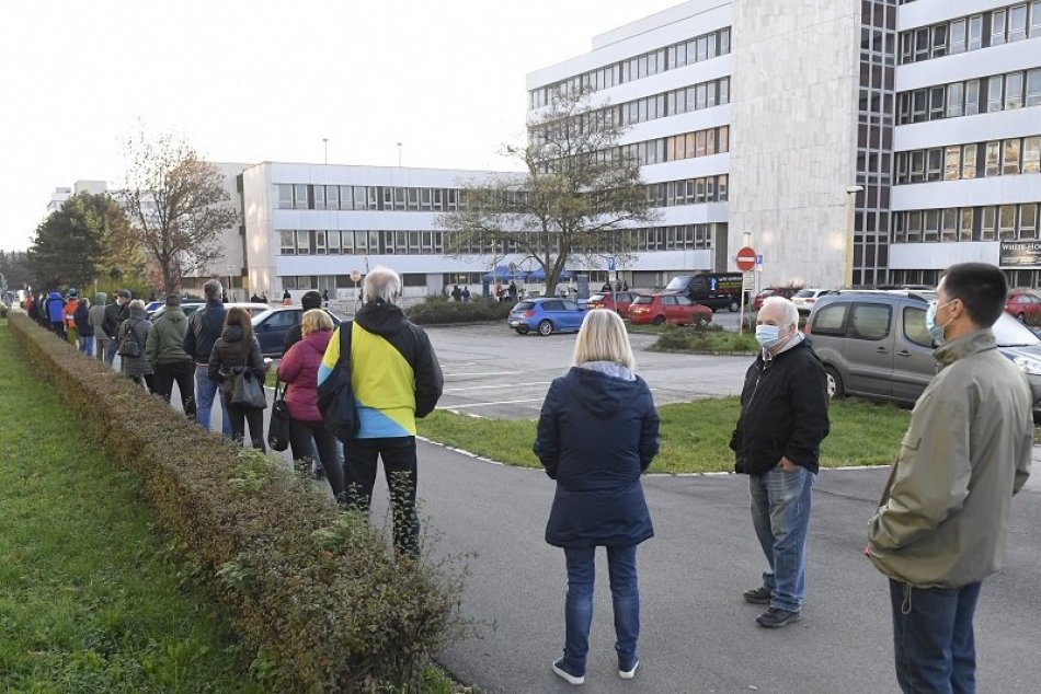 V Košiciach testujú cez víkend na troch odberných miestach