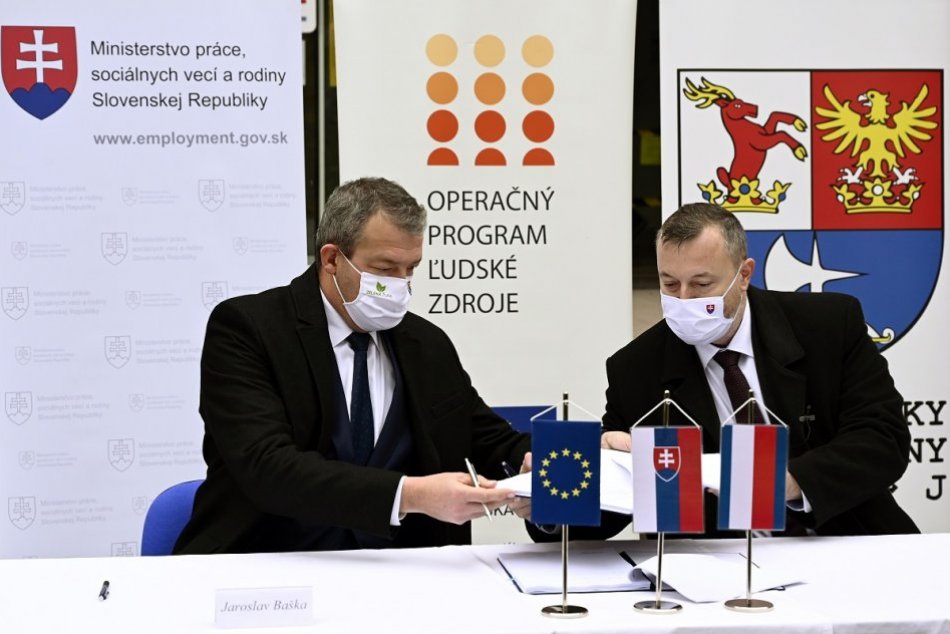OBRAZOM: Štát podporí zamestnanosť na hornej Nitre sumou 12 miliónov eur