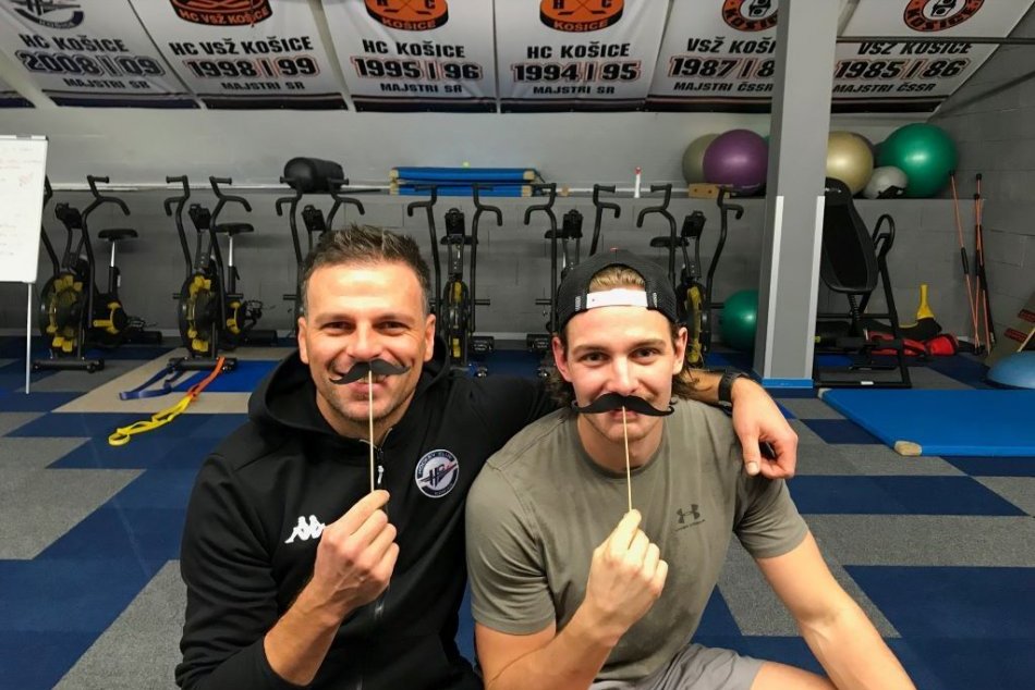 HC Košice podporujú Movember