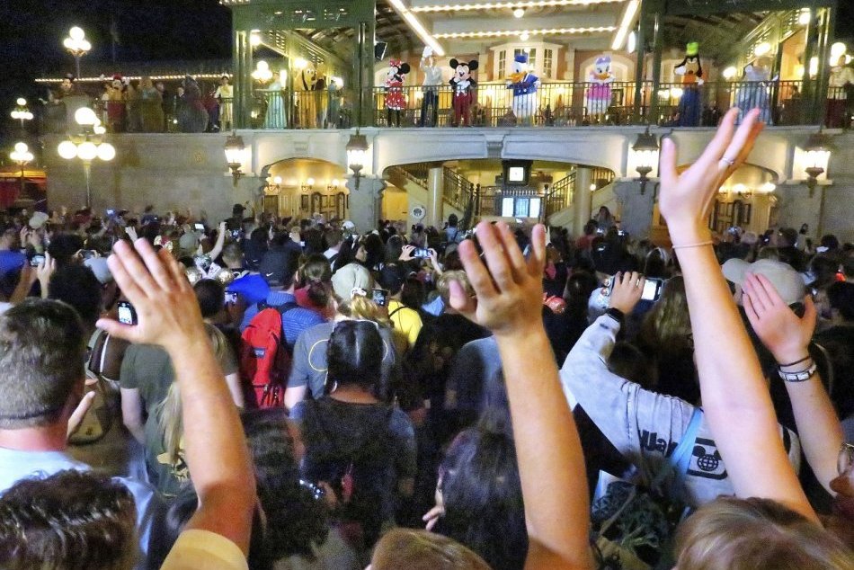 Zatvorenie Disneylandu na Floride kvôli koronavírusu