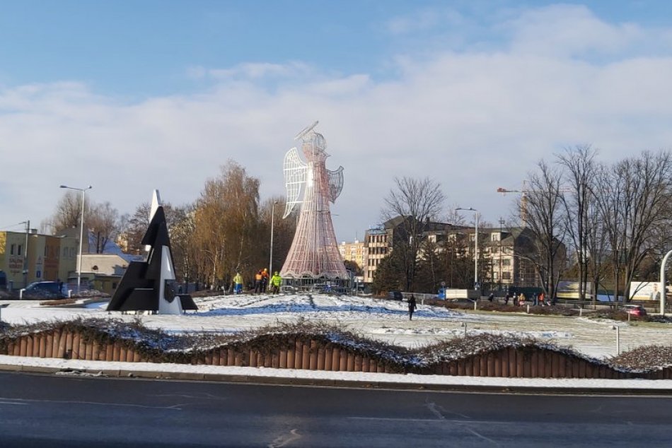 Anjel pristál v Poprade