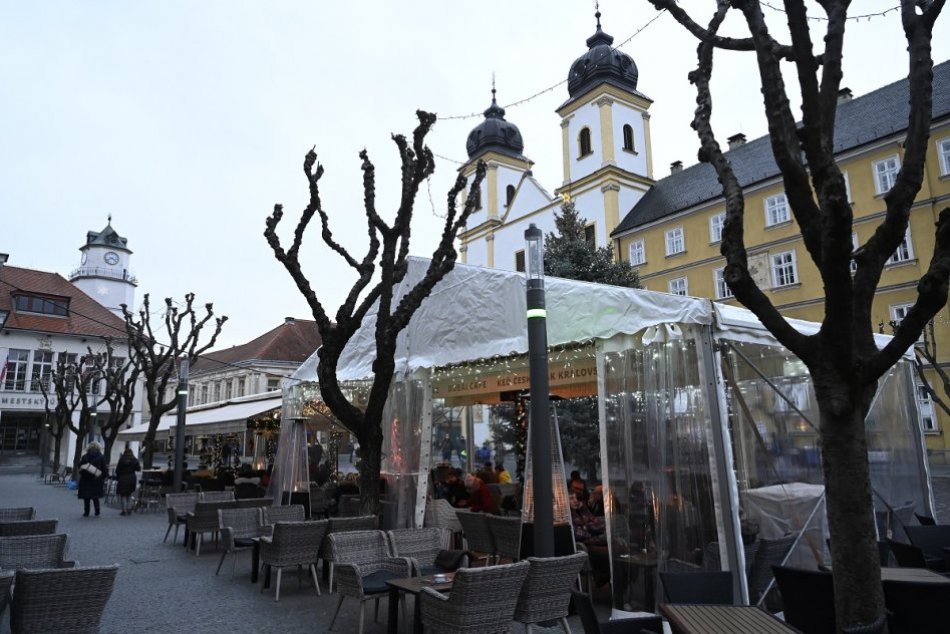 OBRAZOM: Terasa v centre Trenčína po úprave nariadení