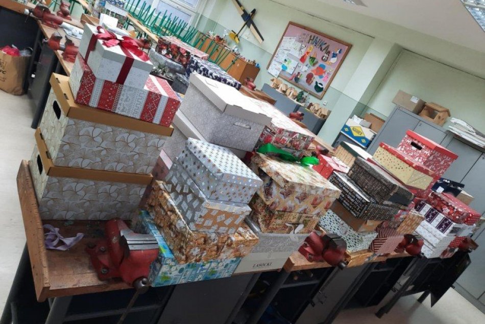 Žiaci nazbierali viac ako 170 krabíc plných darčekov