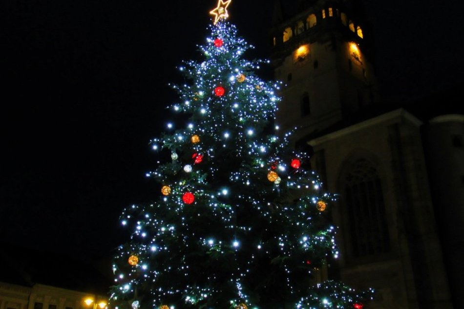Obrazom: Zažatie vianočného stromčeka v Prešove