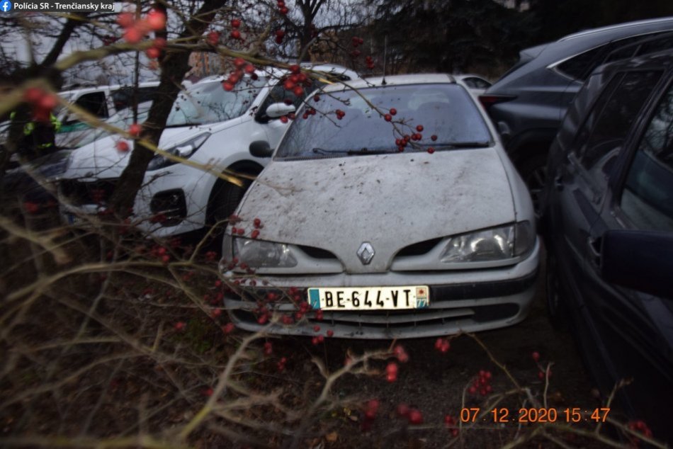 Prievidzskí dopraváci hľadajú majiteľa tohto vozidla s francúzskym číslom