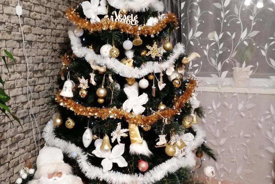 Veľká GALÉRIA popradských stromčekov: Máte doma krajší?