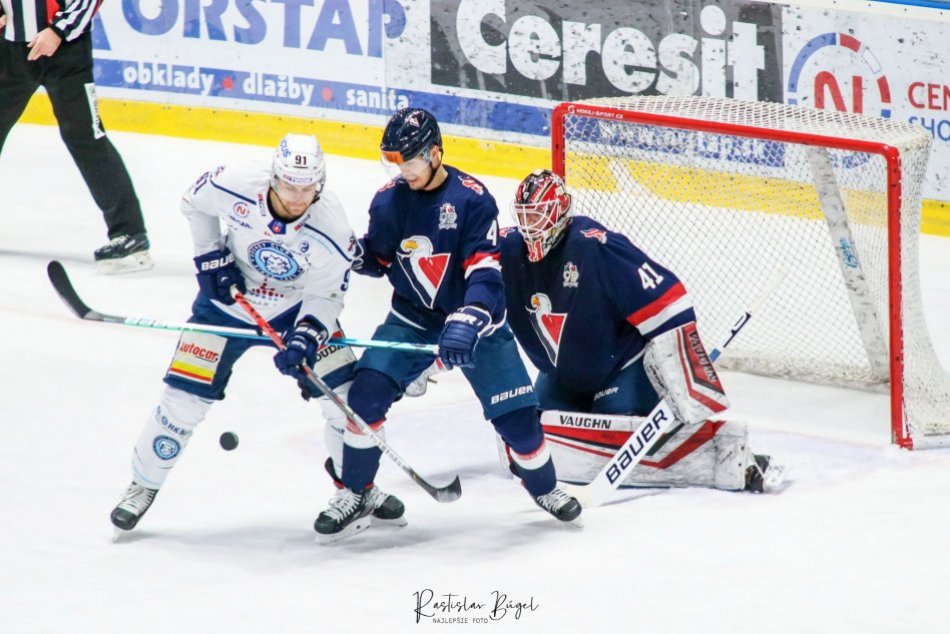 HK Nitra - HC SLovan Bratislava 1:4 v 23. kole