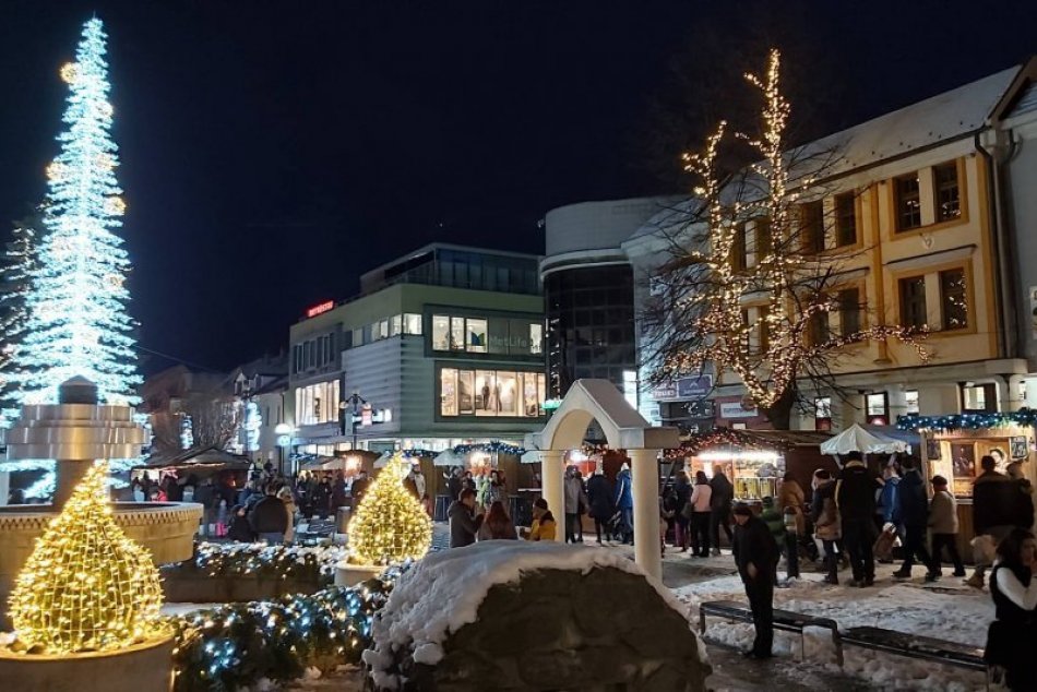 Pred rokom Poprad žil Vianočnými trhmi, dnes vyzerá takto