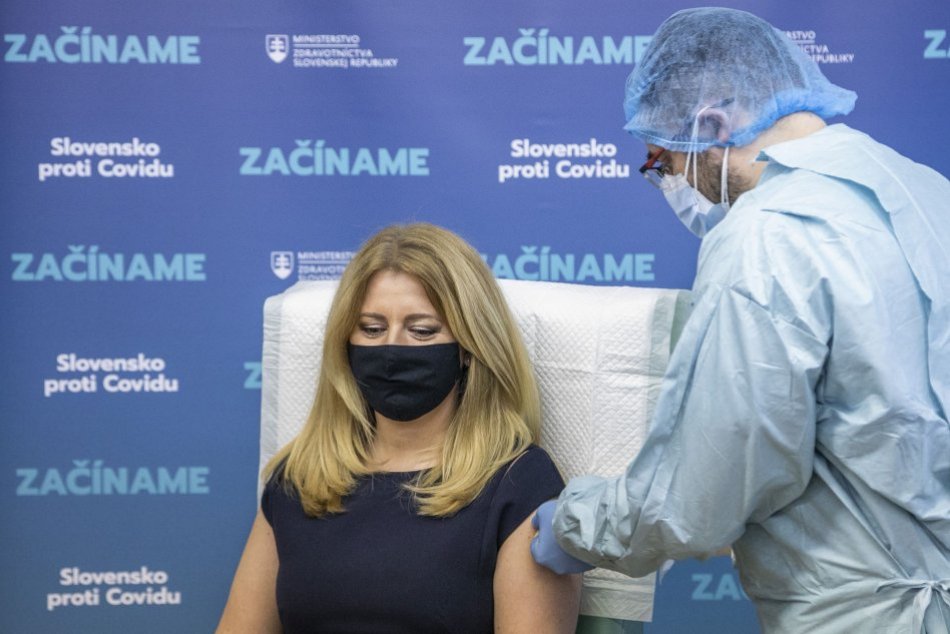 Proti COVID-19 zaočkovali prezidentku Čaputovú aj členov vlády SR