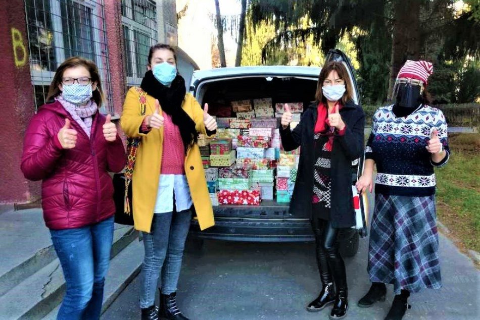 FOTO: Projekt Koľko lásky sa zmestí do krabice od topánok v Považskej Bystrici