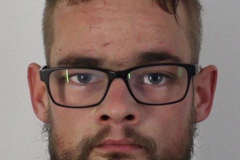 FOTO: Polícia pátra po nezvestnom Erikovi z Považskej Bystrice