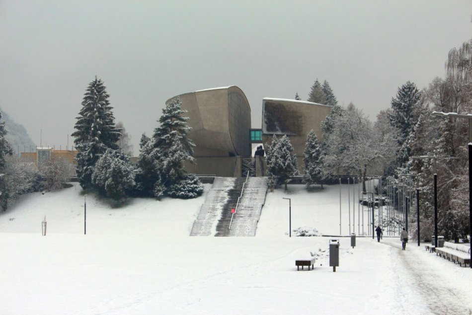 V OBRAZOCH: Do Bystrice prišla zima ako sa patrí