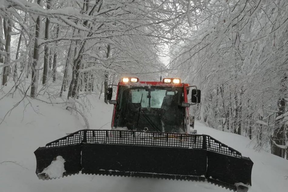 V OBRAZOCH: Úprava bežkárskych tratí v okolí Bystrice
