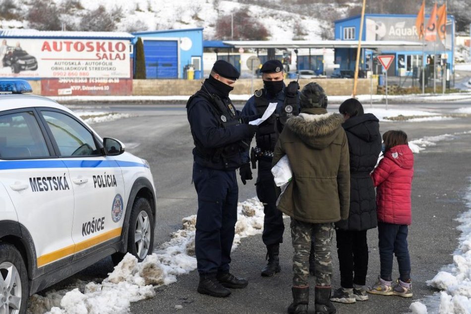 Kontroly dodržiavania karantény na Luníku IX