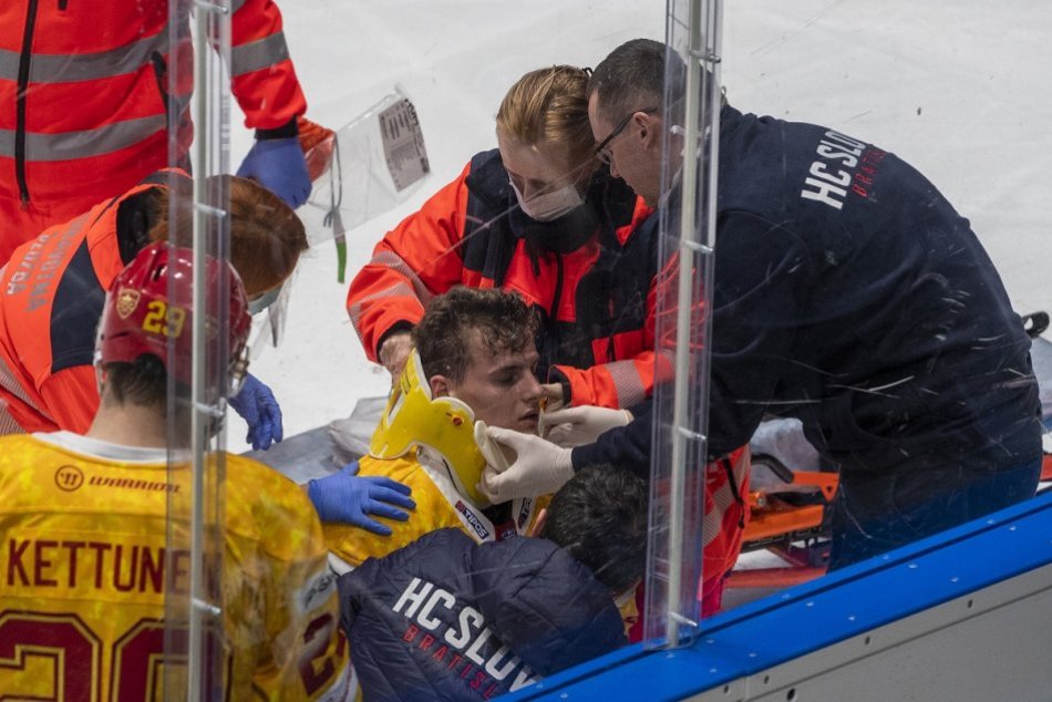 FOTO: HC Slovan Bratislava - HK Dukla Trenčín 4:3