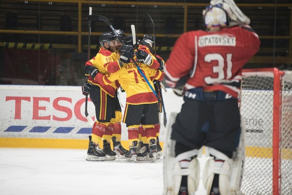 HC Topoľčany - HK Gladiators Trnava 7:4 v dohrávke 3. kola