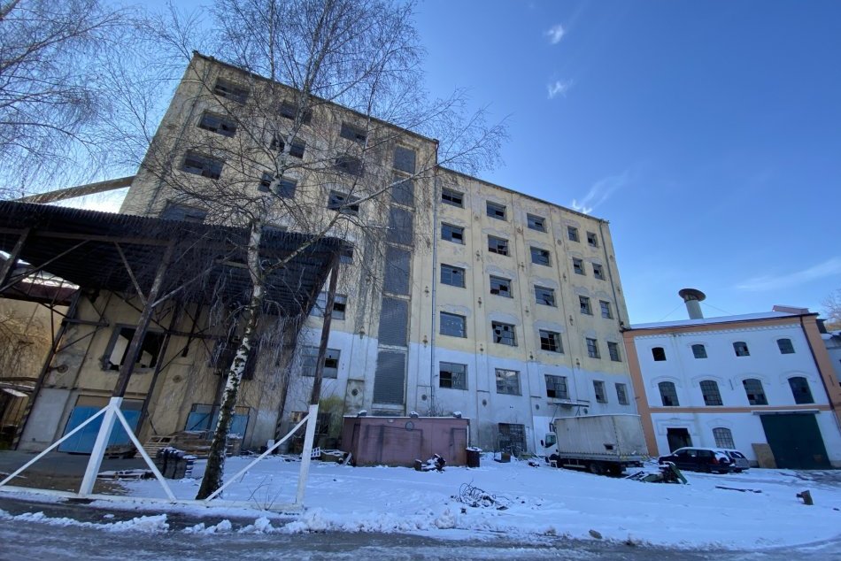 Obrazom: Vo Veľkom Šariši majú plán obnoviť nevyužívanú budovu