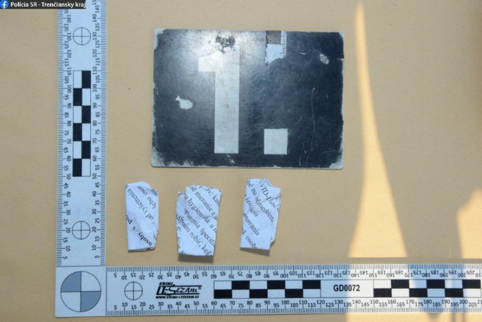 FOTO: Policajti odhalili v Návojovciach vodiča, ktorý mal pri sebe drogy