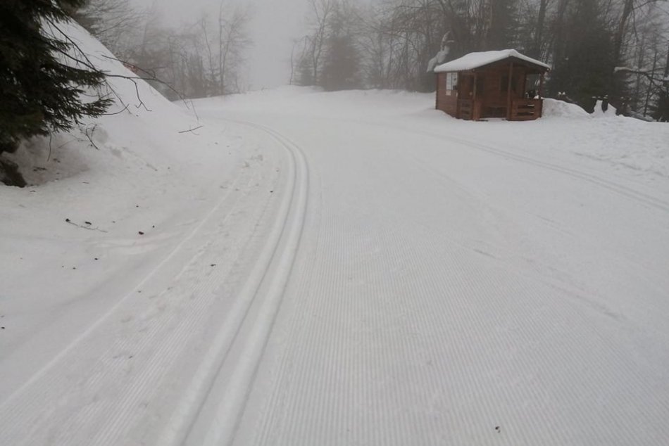 V OBRAZOCH: Úprava bežeckých tratí v Kremnických vrchoch