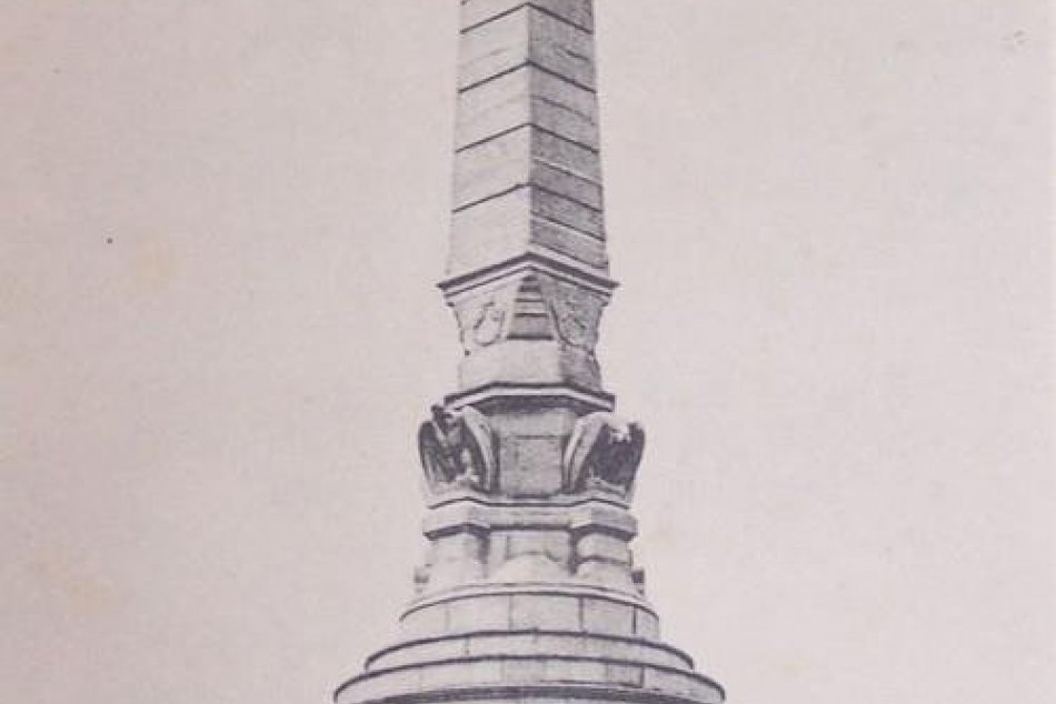 Miléniový pamätník na Pyramíde