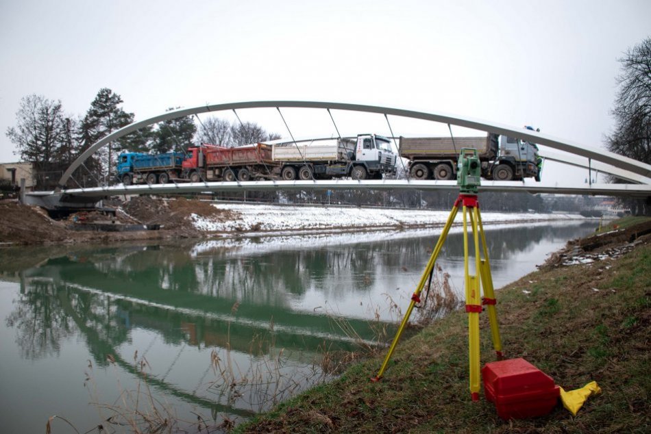 Cyklolávku podrobili záťažovým testom, FOTO