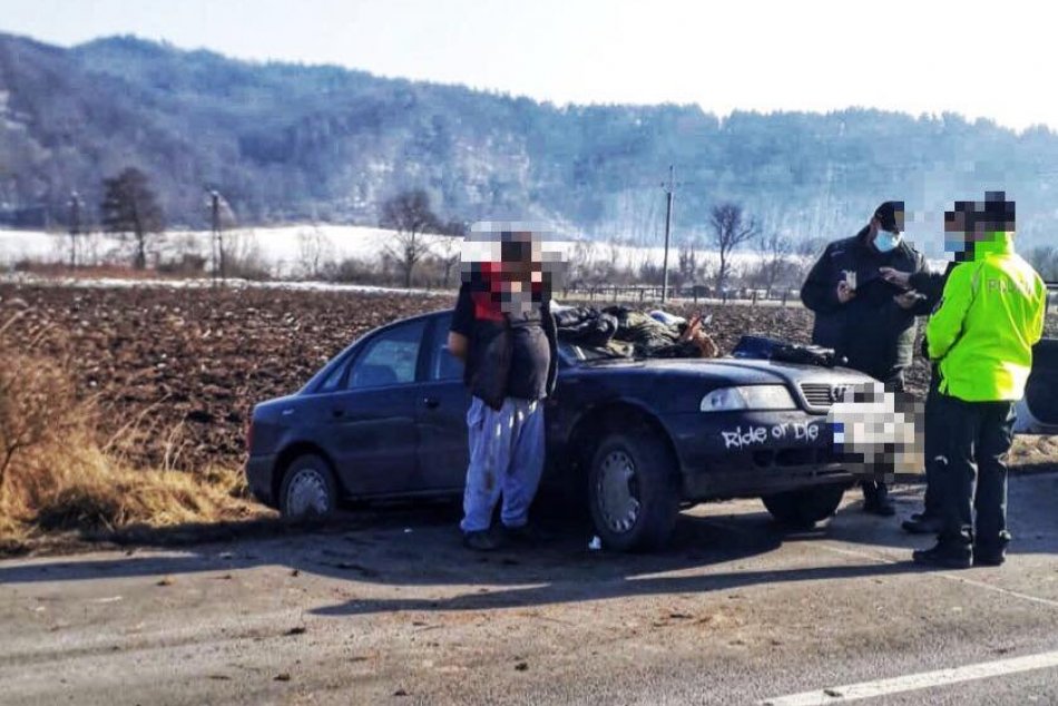V OBRAZOCH: Policajti zadržali hľadaného muža, zaznel aj výstrel