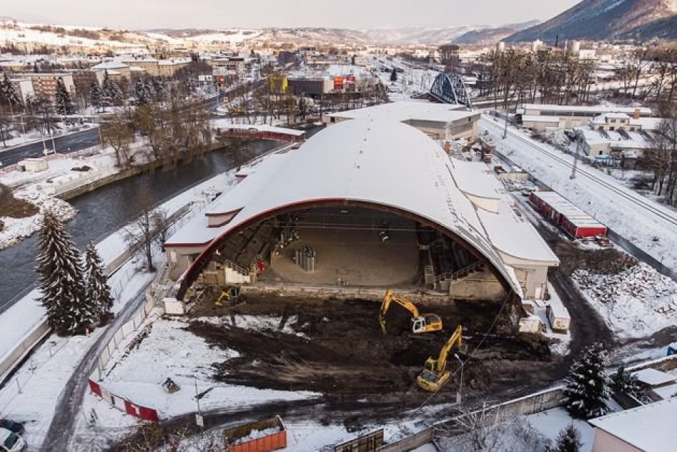 V OBRAZOCH: Najväčšie banskobystrické športoviská menia svoju podobu