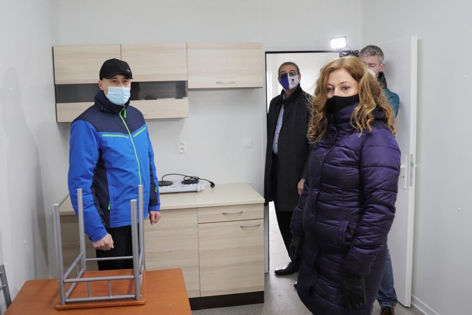 Obrazom: Nové karanténne unimobunky v Prešove pre bezdomovcov