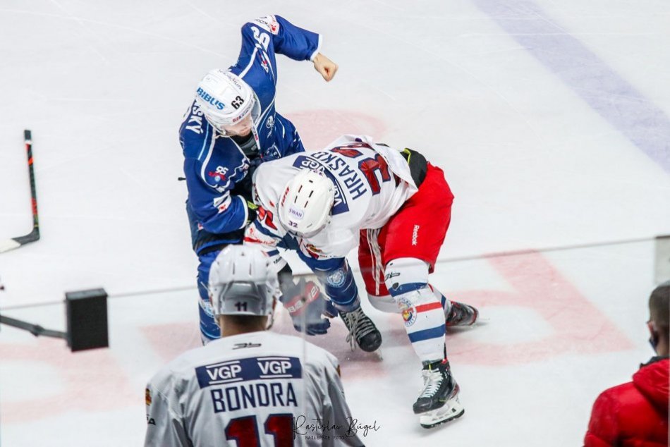 HK Nitra - HKM Zvolen 3:2 v zápase 44. kola