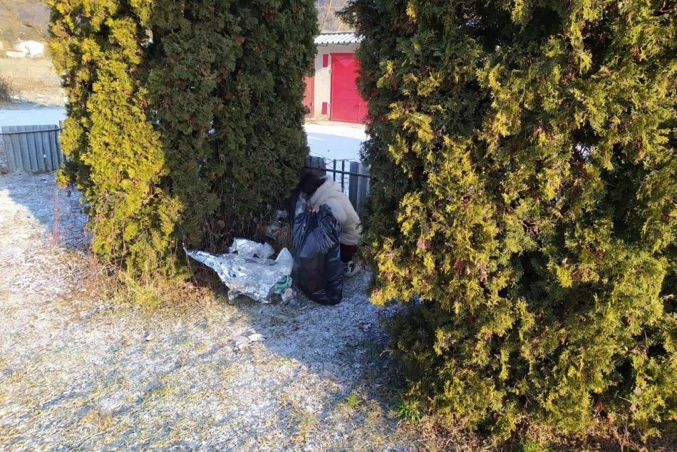 V OBRAZOCH: Upratovanie v Revúcej