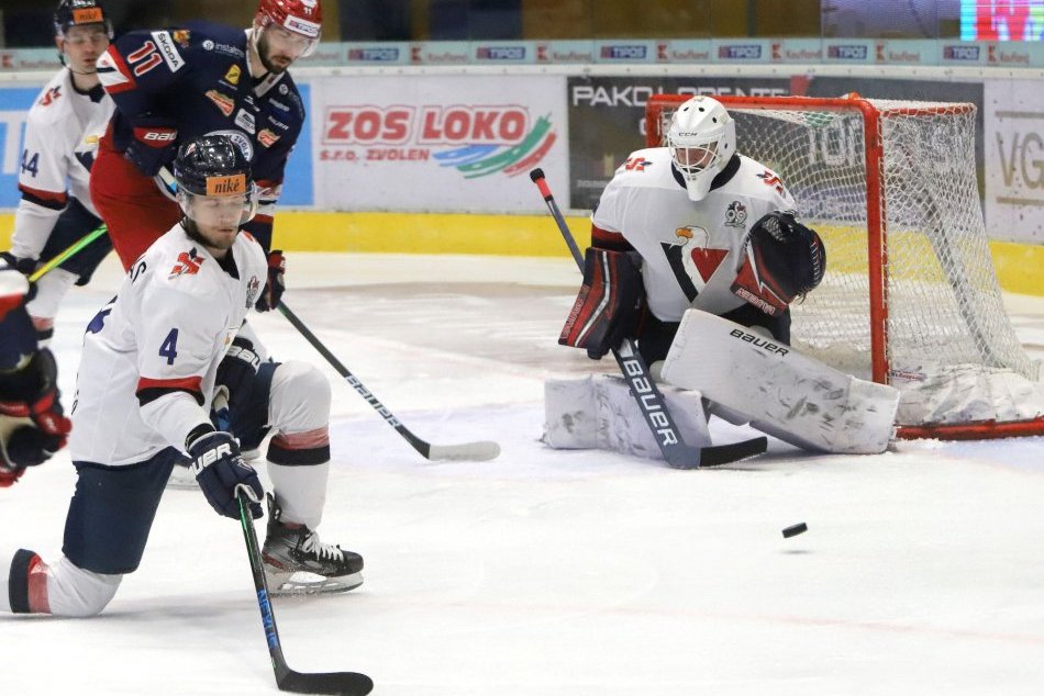 V OBRAZOCH: HKM Zvolen – HC Slovan Bratislava