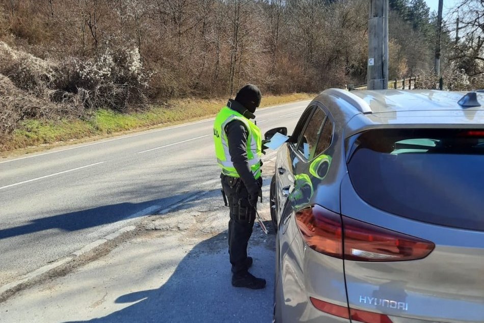 Kontrola pandemických opatrení v okrese Piešťany