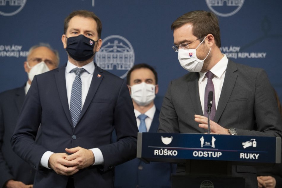 V OBRAZOCH:  Marek Krajčí oznámil odstúpenie z funkcie ministra zdravotníctva